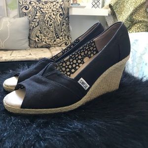 Toms Wedges